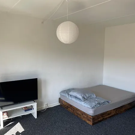 Апартаменты Cozy Stay, 10 Min To Centrum